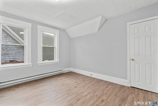 48-50 Park Terrace 3, Bridgeport, CT 06604