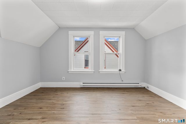 48-50 Park Terrace 3, Bridgeport, CT 06604