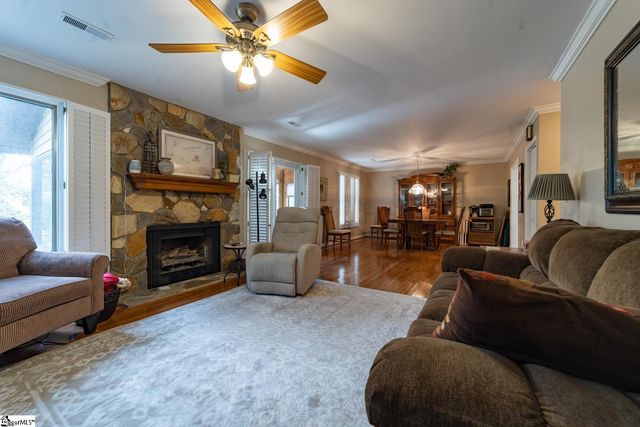 218 Goldfinch Circle, Greer, SC 29650