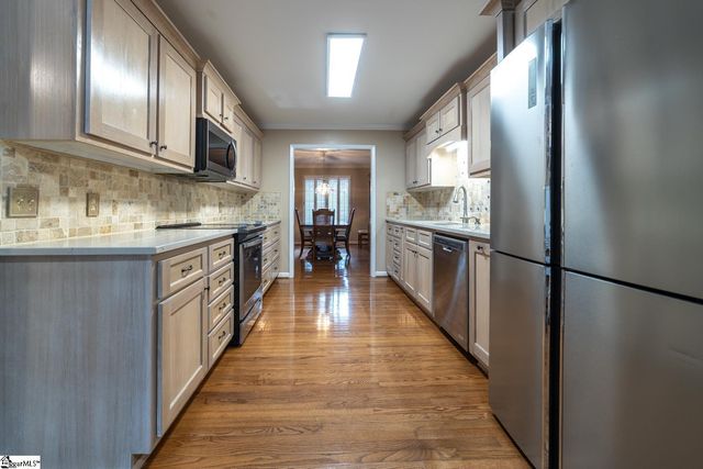 218 Goldfinch Circle, Greer, SC 29650