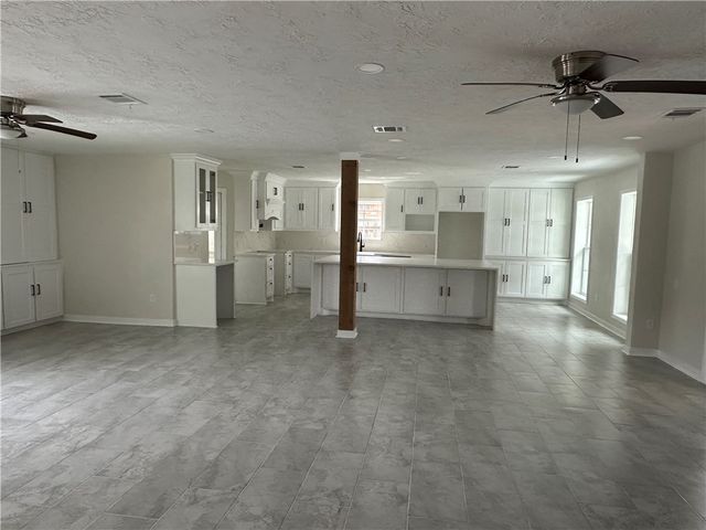 2507 Oak Circle, Bryan, TX 77802