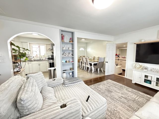 353 Main Street, Belleville, NJ 07109