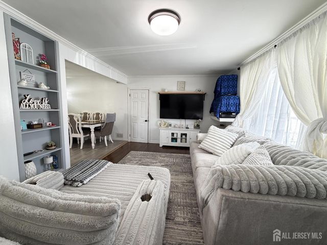 353 Main Street, Belleville, NJ 07109