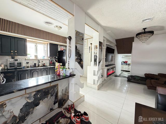 353 Main Street, Belleville, NJ 07109