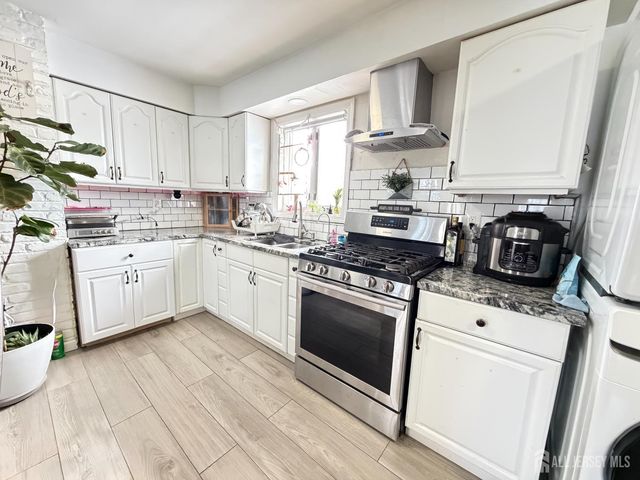 353 Main Street, Belleville, NJ 07109