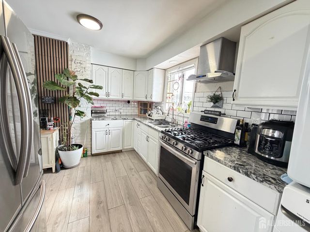 353 Main Street, Belleville, NJ 07109