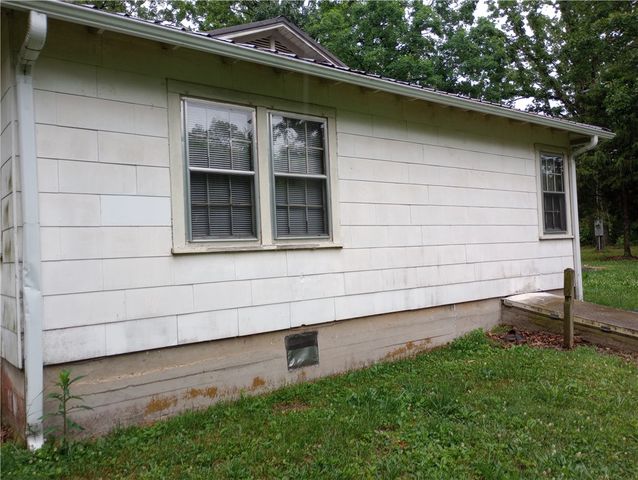 39145 Highway 23, Huntsville, AR 72740