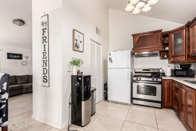 273 W Virginia Street, Tucson, AZ 85706