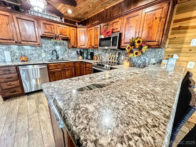 31663 S 530 Road, Cookson, OK 74427