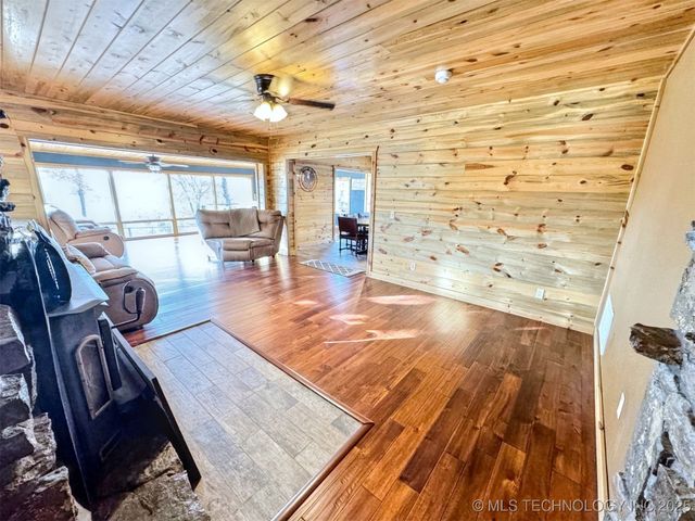 31663 S 530 Road, Cookson, OK 74427