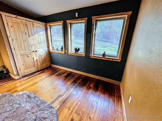 31663 S 530 Road, Cookson, OK 74427