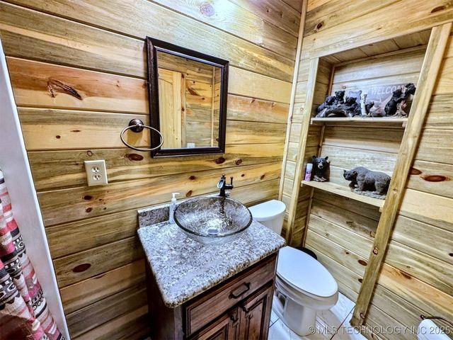 31663 S 530 Road, Cookson, OK 74427