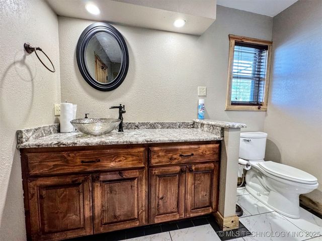 31663 S 530 Road, Cookson, OK 74427