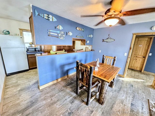 31663 S 530 Road, Cookson, OK 74427