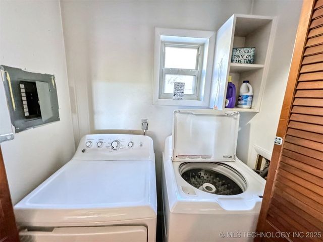 31663 S 530 Road, Cookson, OK 74427