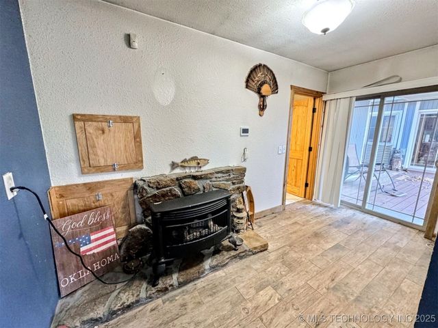 31663 S 530 Road, Cookson, OK 74427