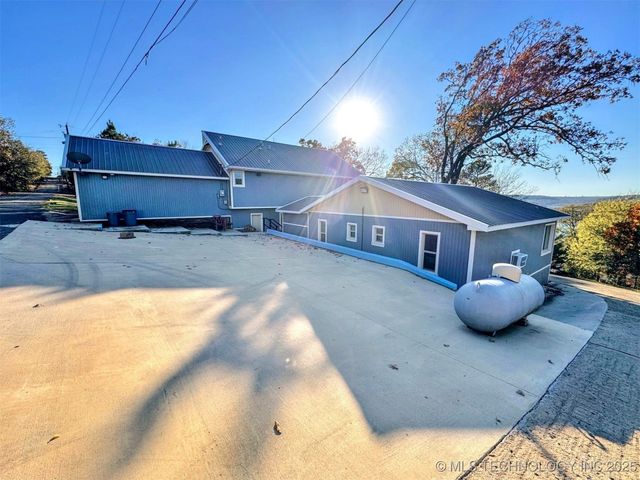 31663 S 530 Road, Cookson, OK 74427