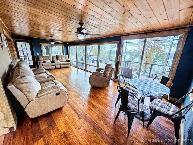 31663 S 530 Road, Cookson, OK 74427