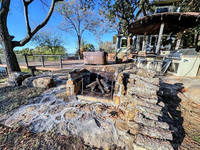 31663 S 530 Road, Cookson, OK 74427