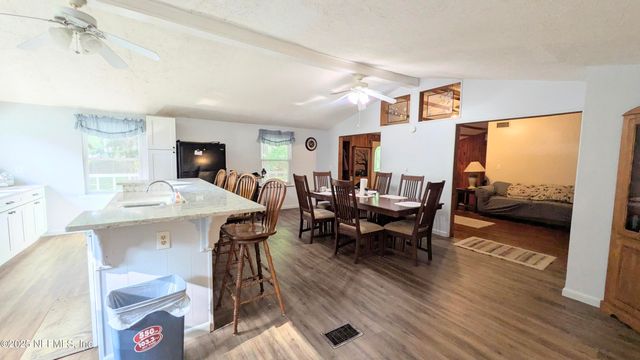 3822 COUNTY ROAD 220, Middleburg, FL 32068