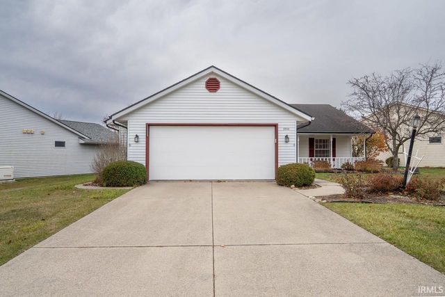 2908 Wood Knoll Lane, Fort Wayne, IN 46804