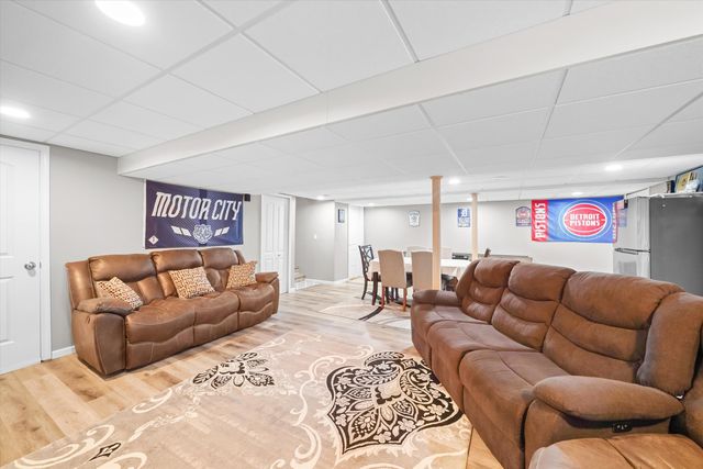 4132 Stone Post Road, Berlin Twp, MI 48166