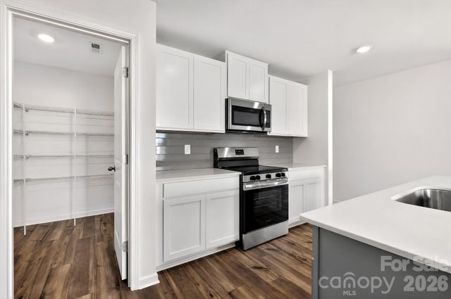 4129 Oxford Glen Drive OG 98, Claremont, NC 28610