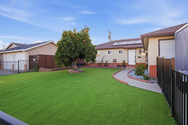 355 Harding Ave, Manteca, CA 95336