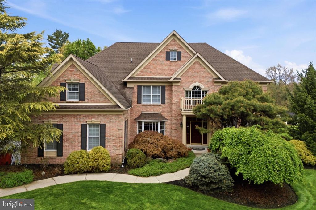 16 CHESTNUT LN, North Wales, PA 19454