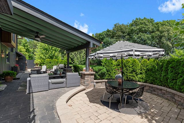 5 Split Rail, Lemont, IL 60439