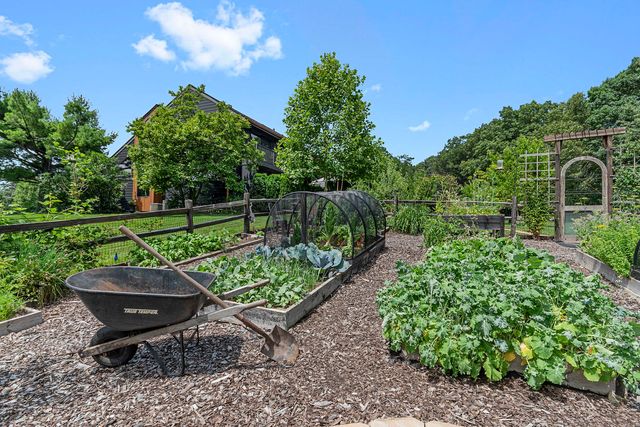 5 Split Rail, Lemont, IL 60439