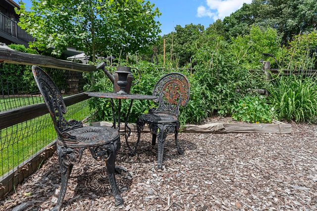 5 Split Rail, Lemont, IL 60439