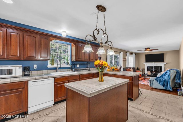 14 Okjin Court, Jackson, NJ 08527