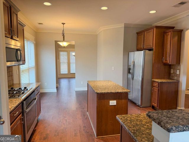 5008 Groover Drive SE, Smyrna, GA 30080