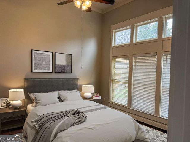 5008 Groover Drive SE, Smyrna, GA 30080