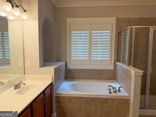 5008 Groover Drive SE, Smyrna, GA 30080