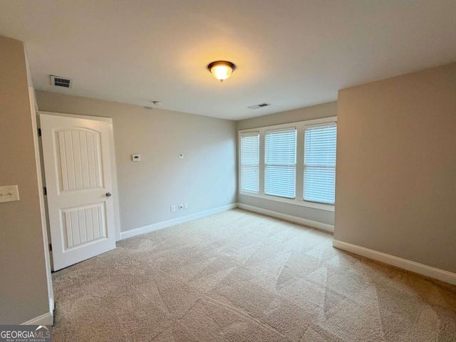 5008 Groover Drive SE, Smyrna, GA 30080