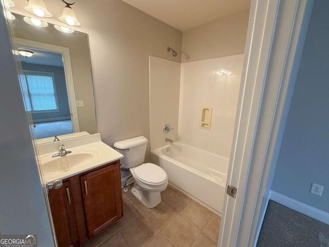 5008 Groover Drive SE, Smyrna, GA 30080