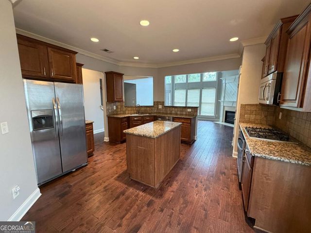 5008 Groover Drive SE, Smyrna, GA 30080