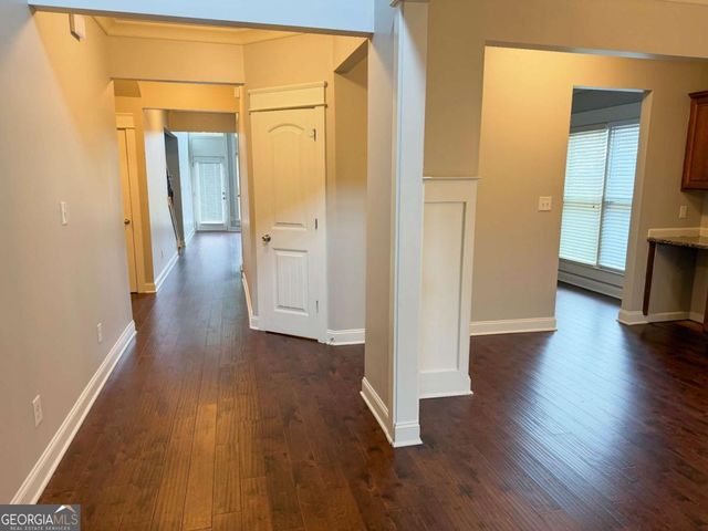 5008 Groover Drive SE, Smyrna, GA 30080