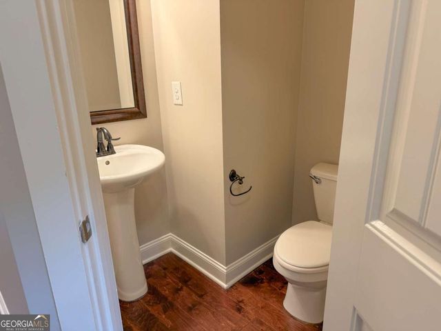 5008 Groover Drive SE, Smyrna, GA 30080