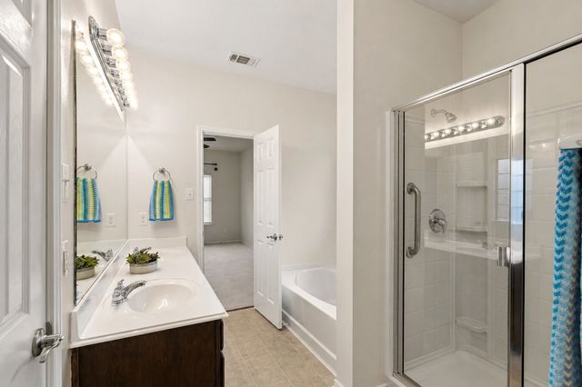 12421 Hunters Mill Trail, Fort Worth, TX 76028