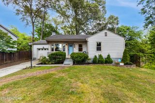 2416 NE Abbey Rd, Knoxville, TN 37917