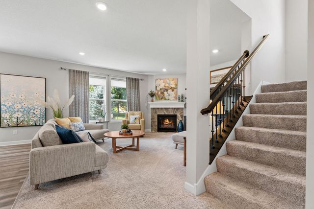 1986 Red Oak Path, Shakopee, MN 55379