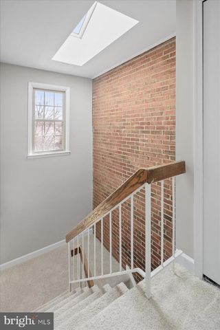 2872 SUTTON OAKS LN, Vienna, VA 22181