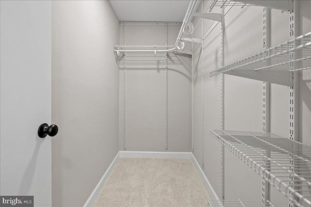 2872 SUTTON OAKS LN, Vienna, VA 22181