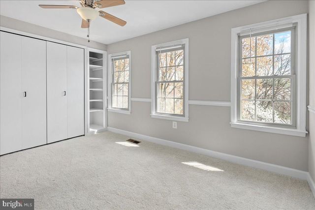 2872 SUTTON OAKS LN, Vienna, VA 22181