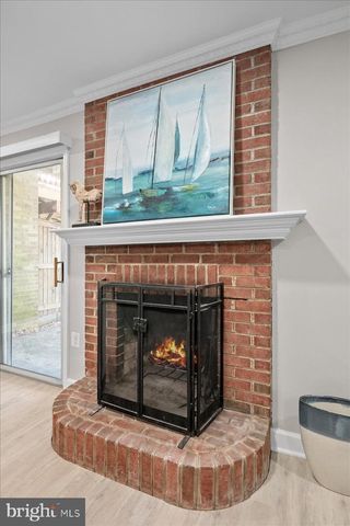 2872 SUTTON OAKS LN, Vienna, VA 22181