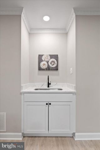 2872 SUTTON OAKS LN, Vienna, VA 22181