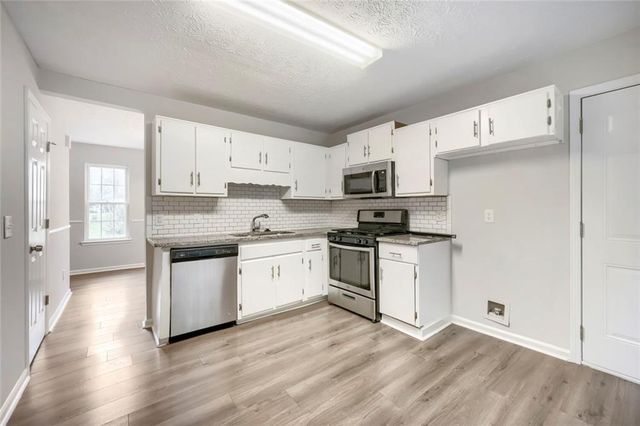 6253 Valdez Drive, Rex, GA 30273